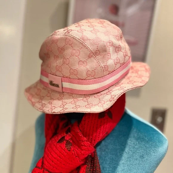 Gucci Pink Monogram Bucket Hat with Striped Band - Picture 4 of 4